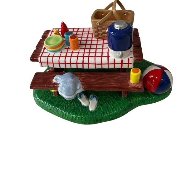 Dept 56 Snow Village Summertime Family Picnic 3 Pieces Dog Picnic Table Kids - Picture 6 of 8